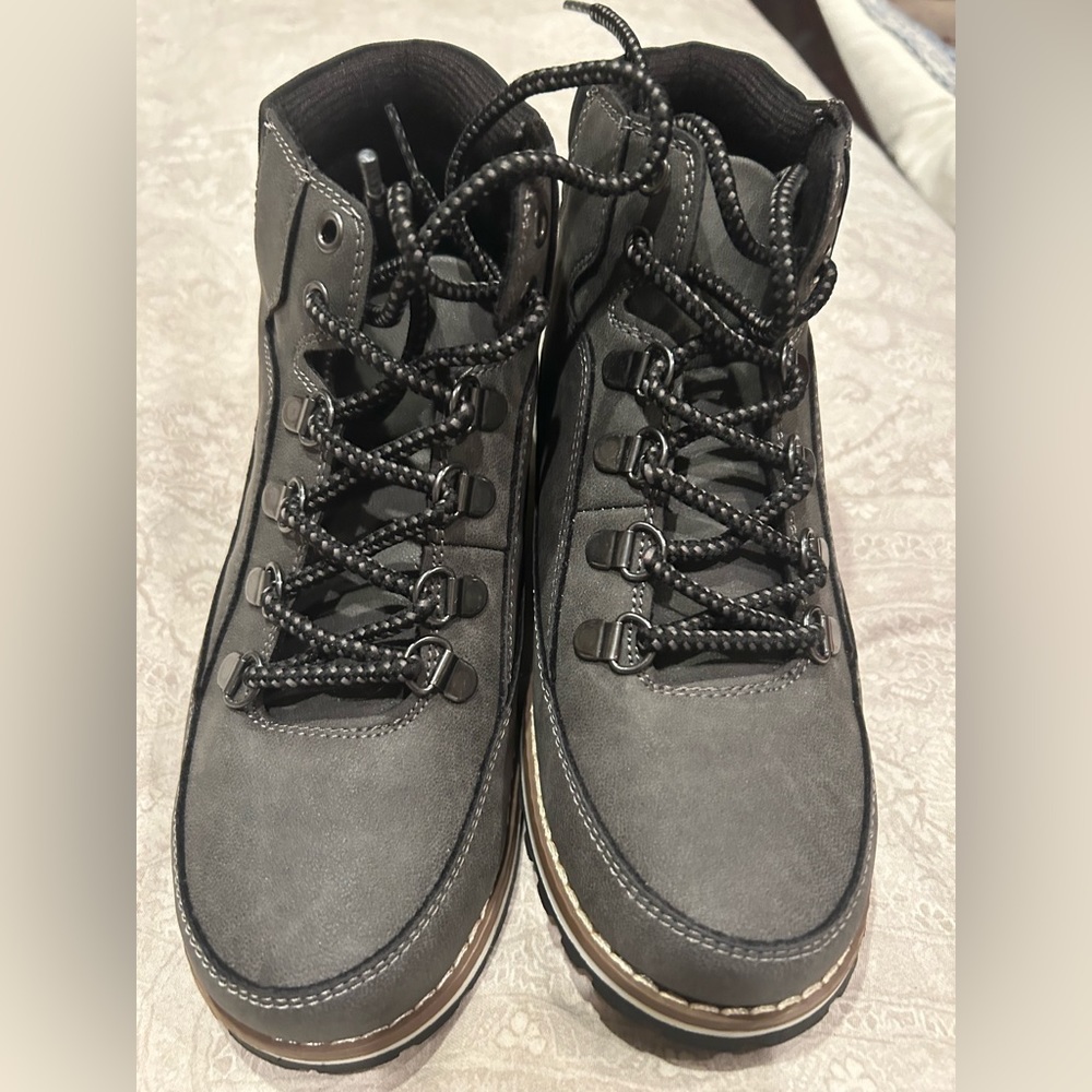 Boys Children’s Place boots. NWOT.